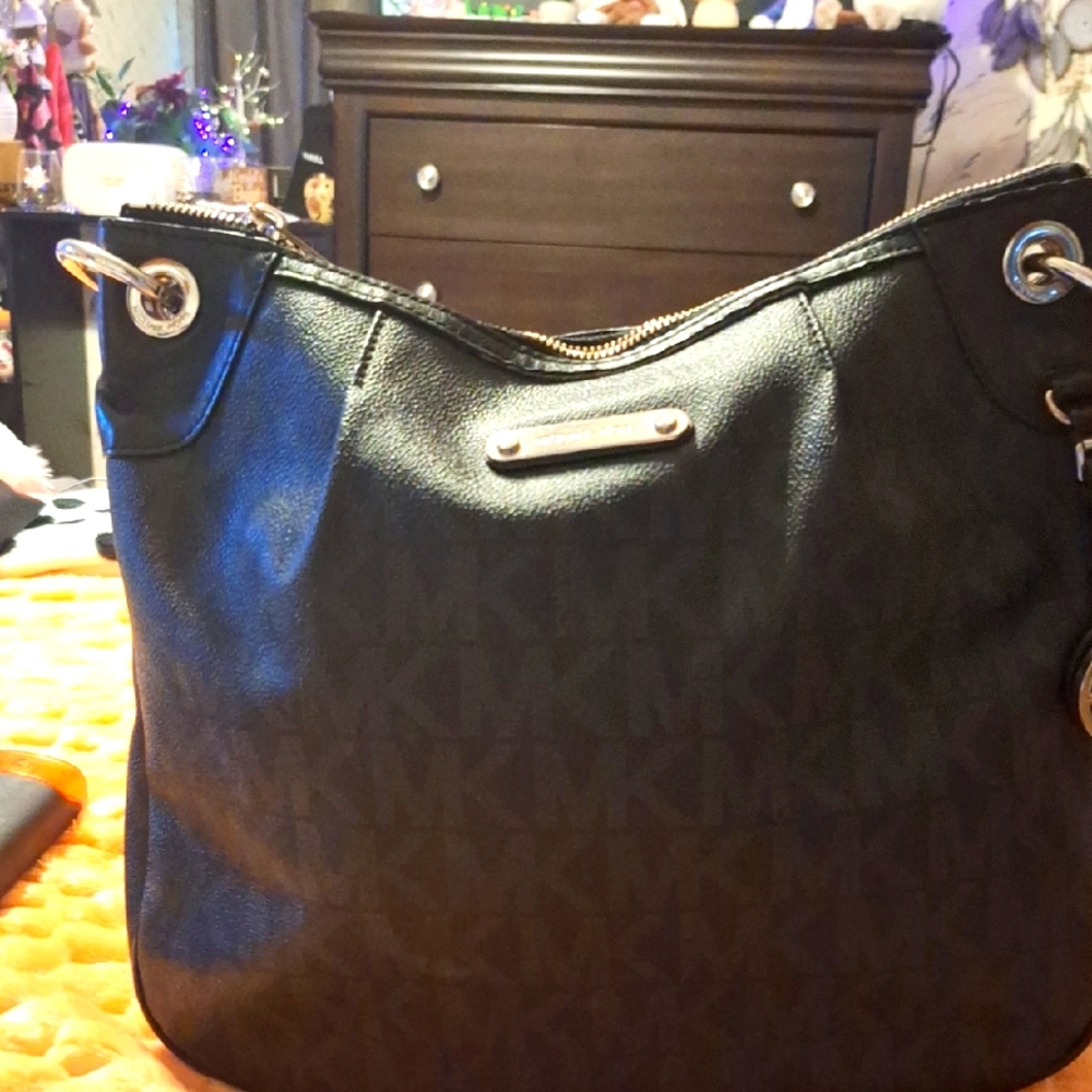 Michael Kors Black Leather Shoulder Bag with Glossy Finish